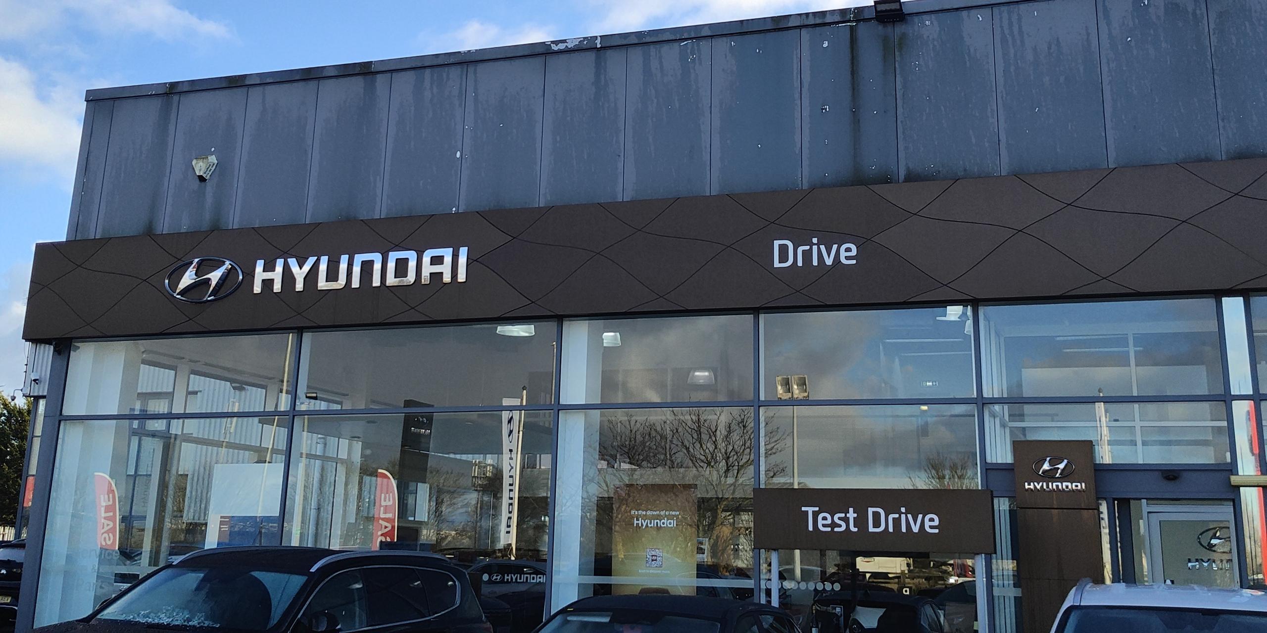 Hyundai Hull | Drive Hyundai Hull | Hyundai Dealer Hull | Drive Motor ...