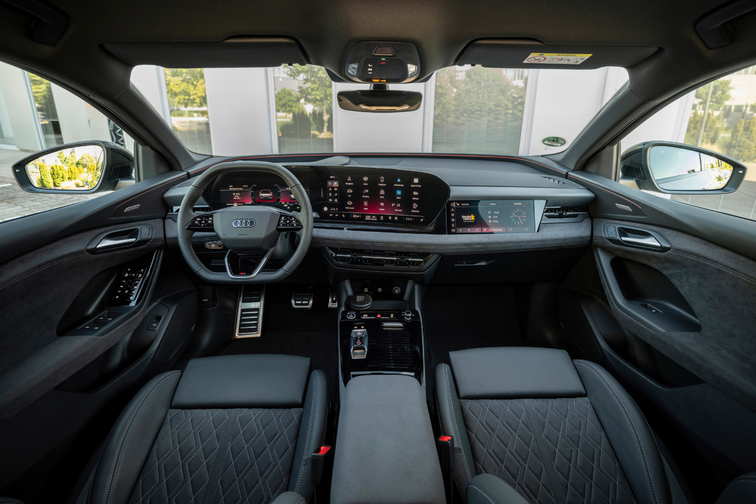 Inside view of the interior of the new Audi Q6 Sportback e-tron.