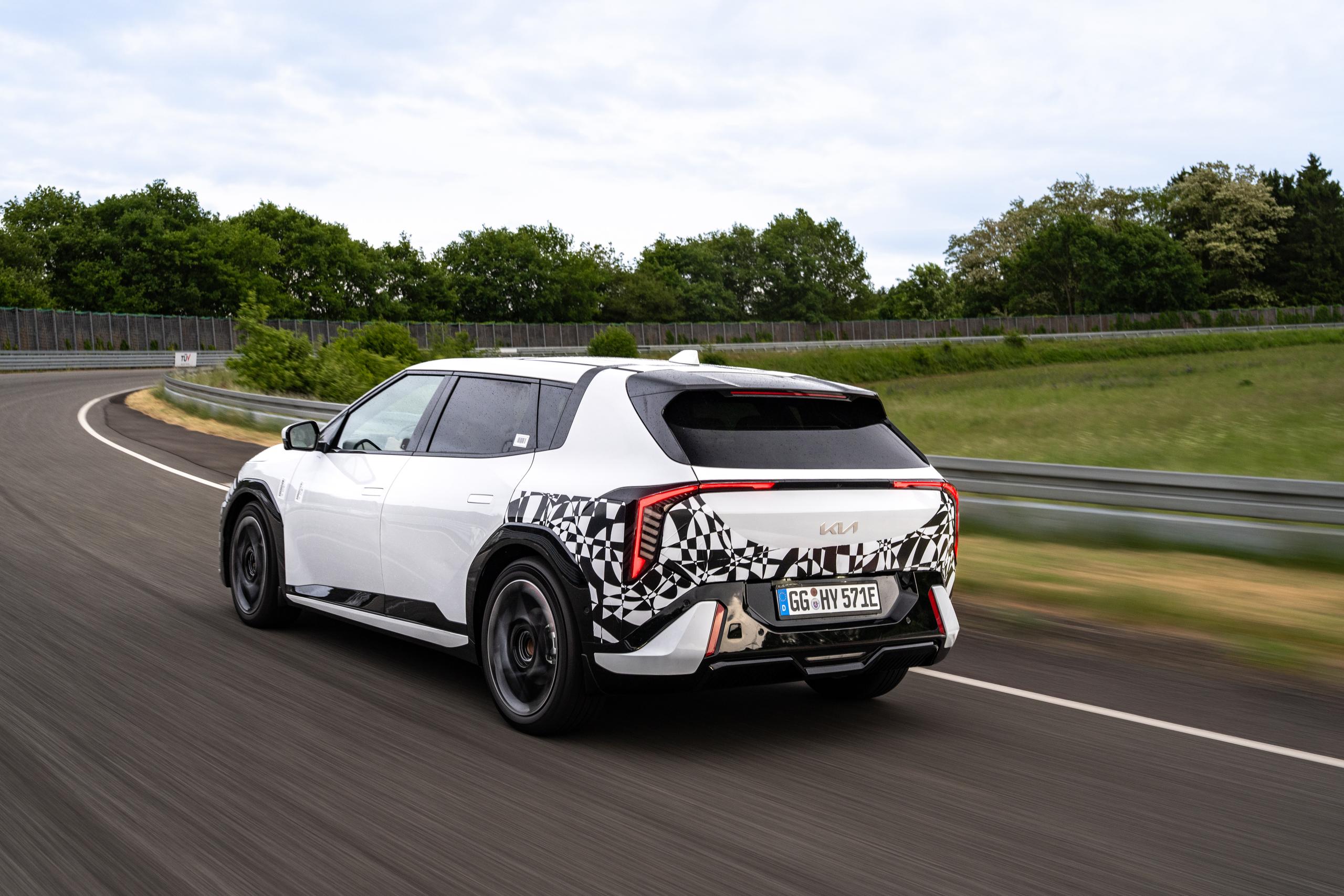 Rear of a white Kia