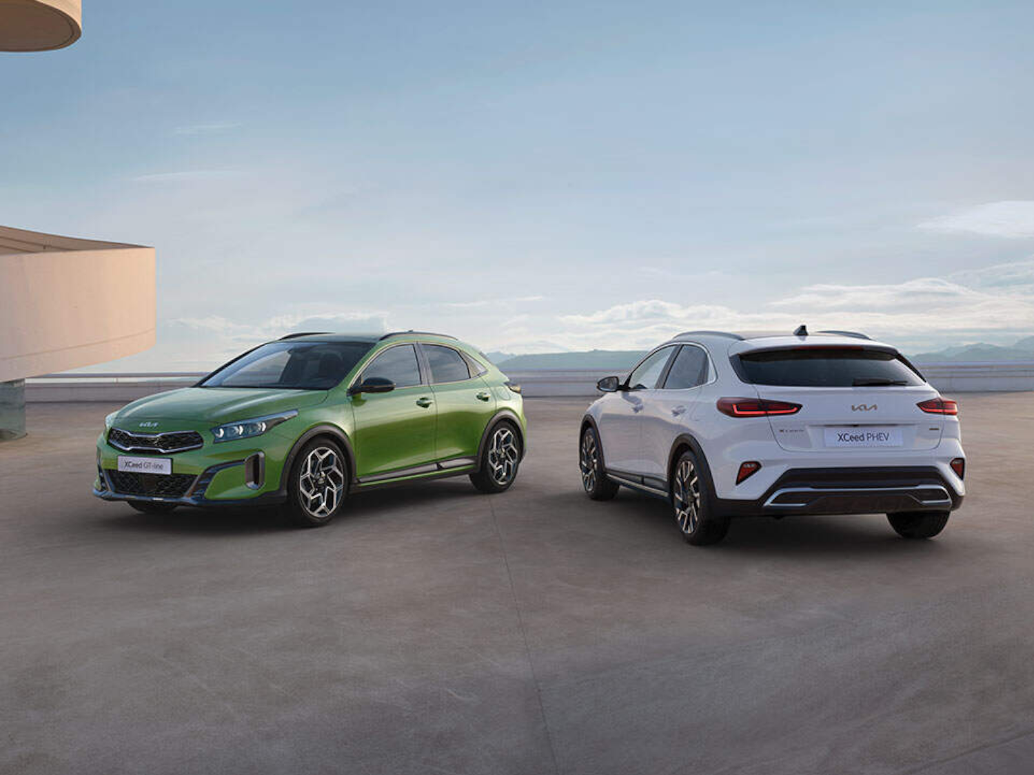 Green and white Kia Xceed