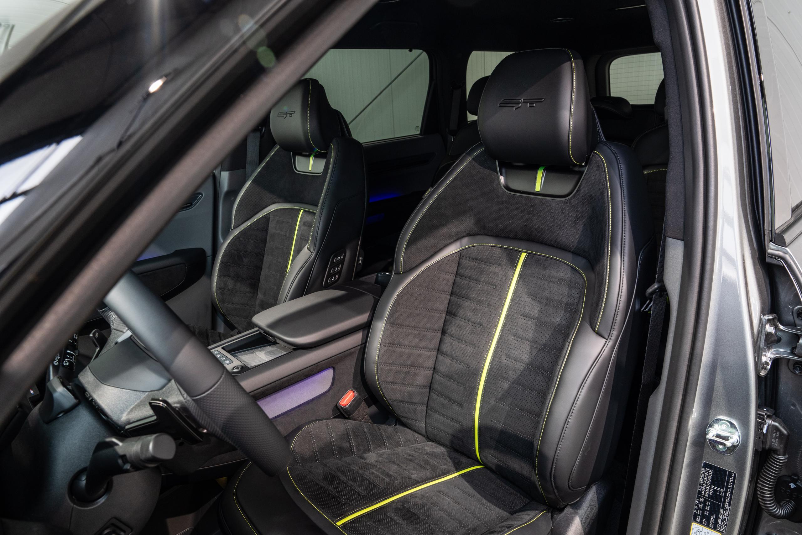 Front seat of kia ev9