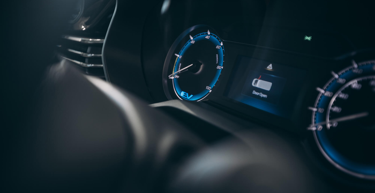 Close-up of the Maxus eDeliver 9 digital instrument cluster.