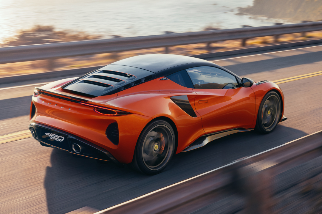 Lotus Emira Sport 420