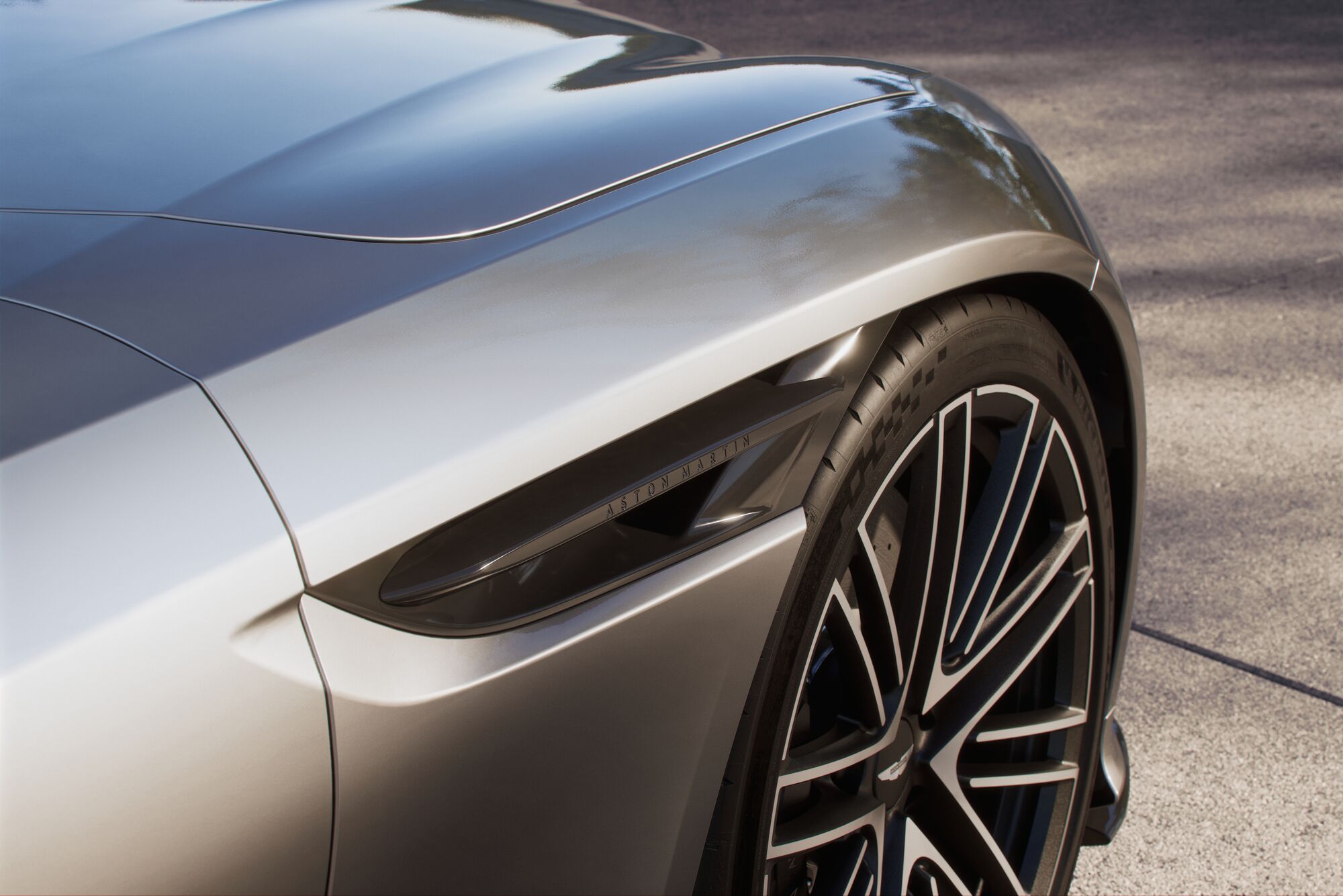 DB12 Volante
