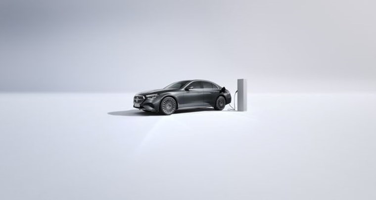 Mercedes-Benz E-Class Saloon