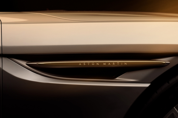 DB12 Goldfinger gold side strake