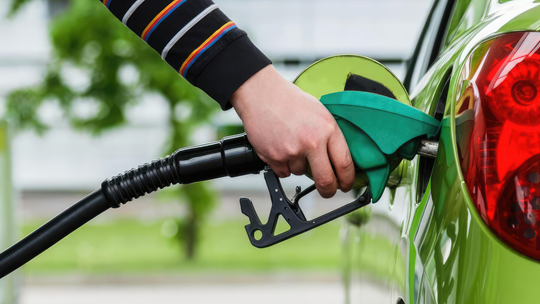 How to Save on Fuel Costs When Driving