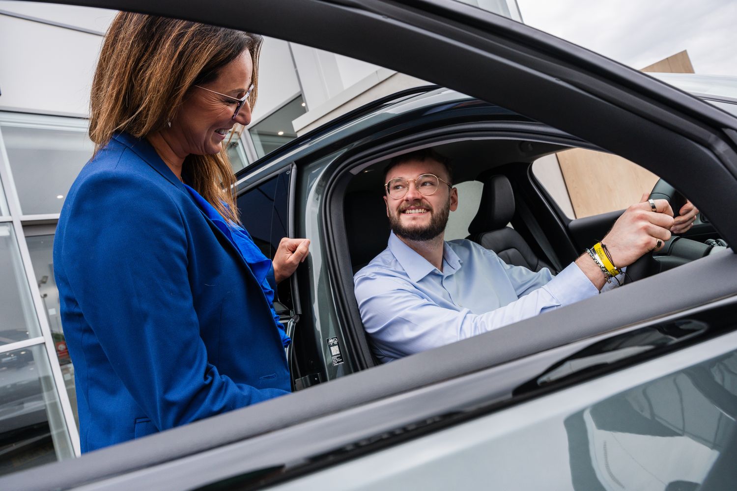 Why Choose Volvo Electric & Hybrid Models?