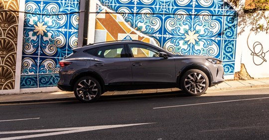 The Best Hybrid Cars to Buy in 2025