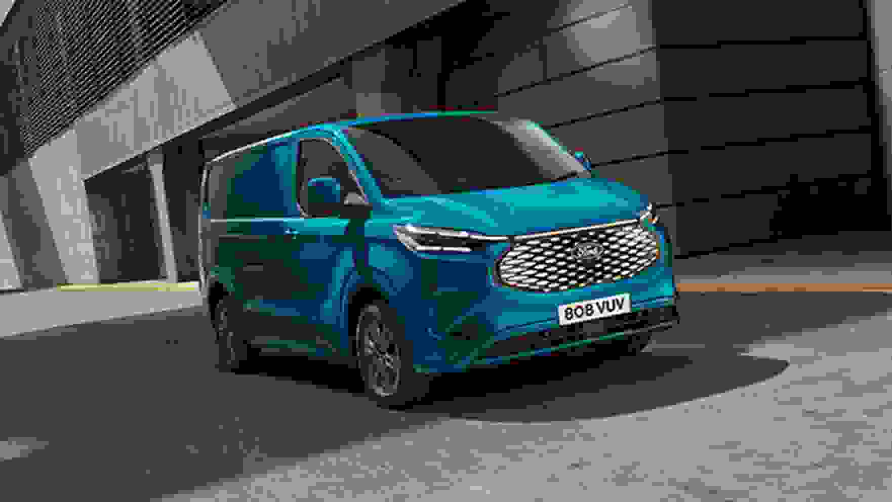 Side view of the All-New Ford Transit Custom from £20,329.64