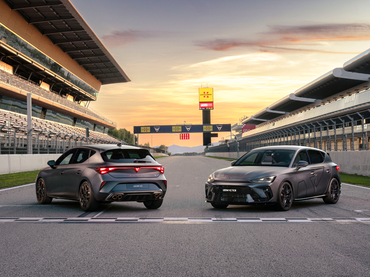 CUPRA Reimagine Leon VZ TCR