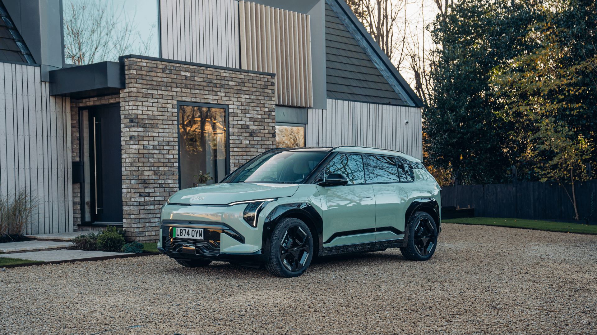 Kia EV3 wins Compact SUV category at 2025 Women’s Worldwide Car of the Year Awards