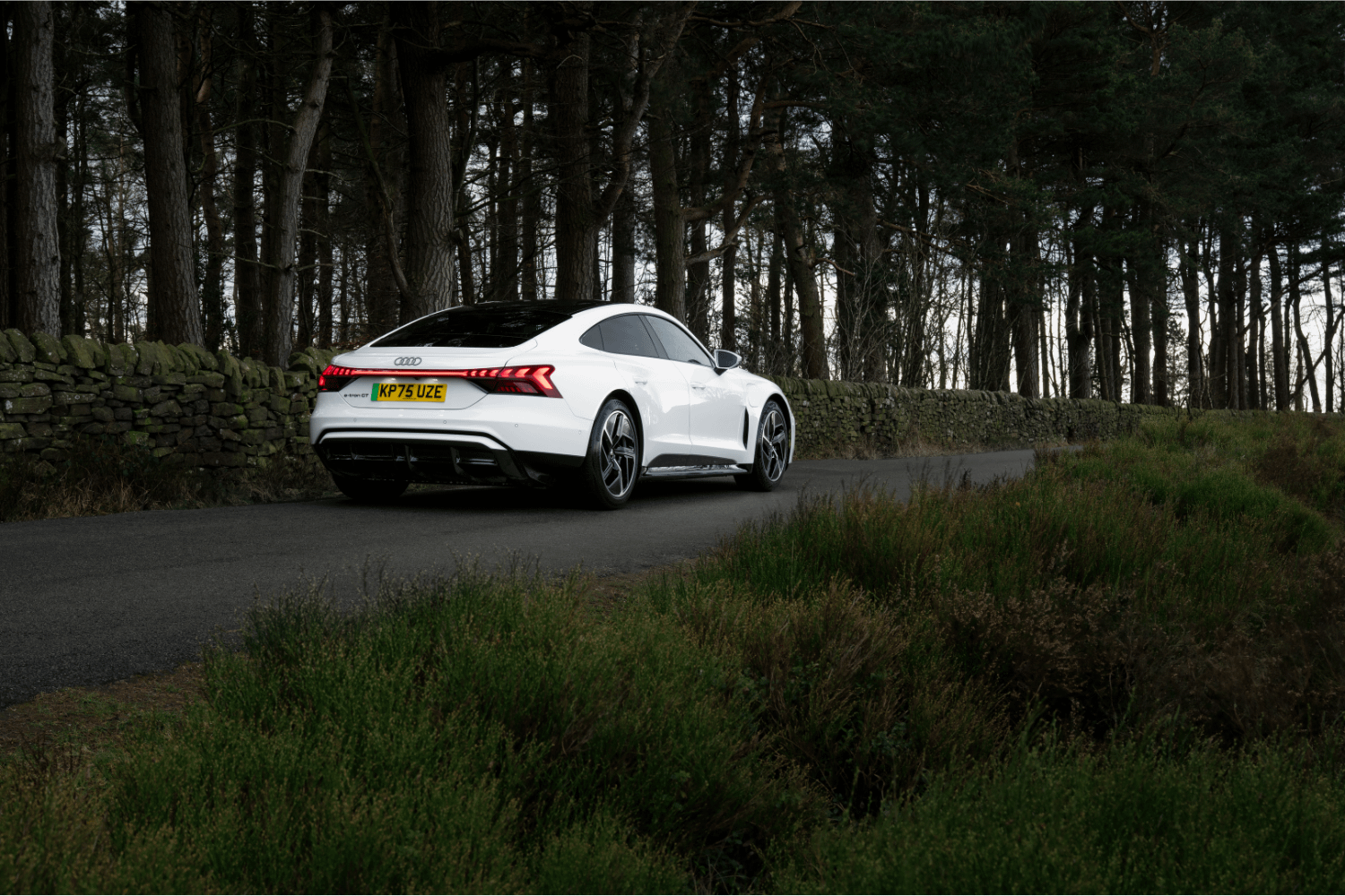 Vodafone Automotive tracker fitting
