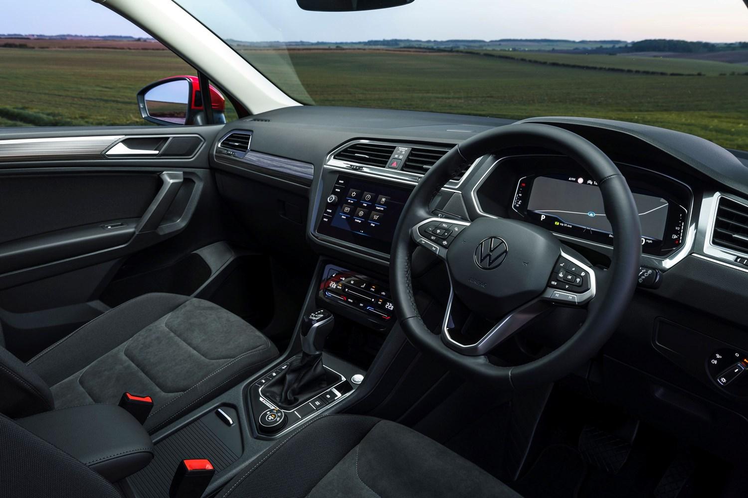 Close-up of the front passenger seats, centre console and steering wheel in the Volkswagen Tiguan Allspace
