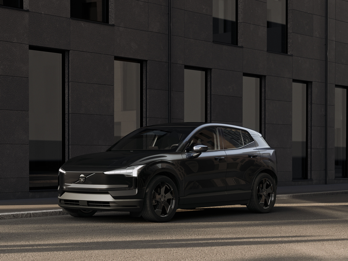 Volvo Launch EX30 Black Edition