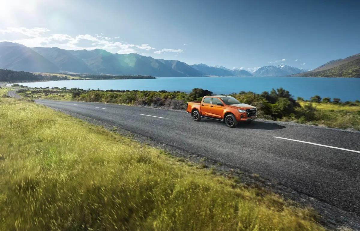 ISUZU UK LAUNCHES 2025 WITH AWARD-WINNING SUCCESS