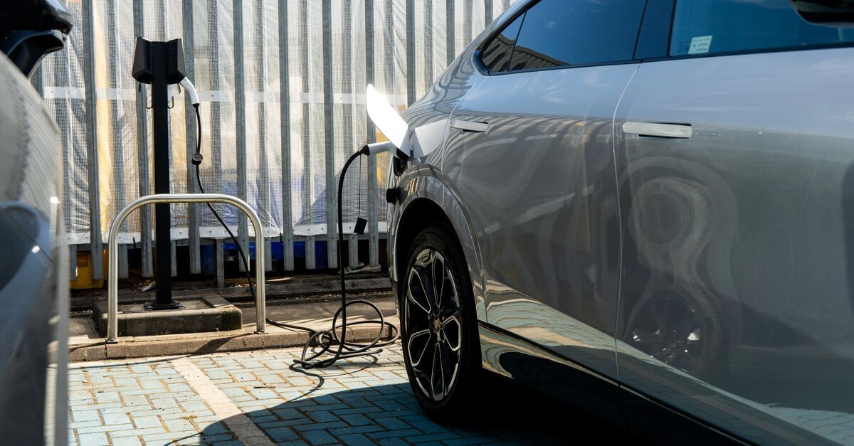 XPENG G6 Charging