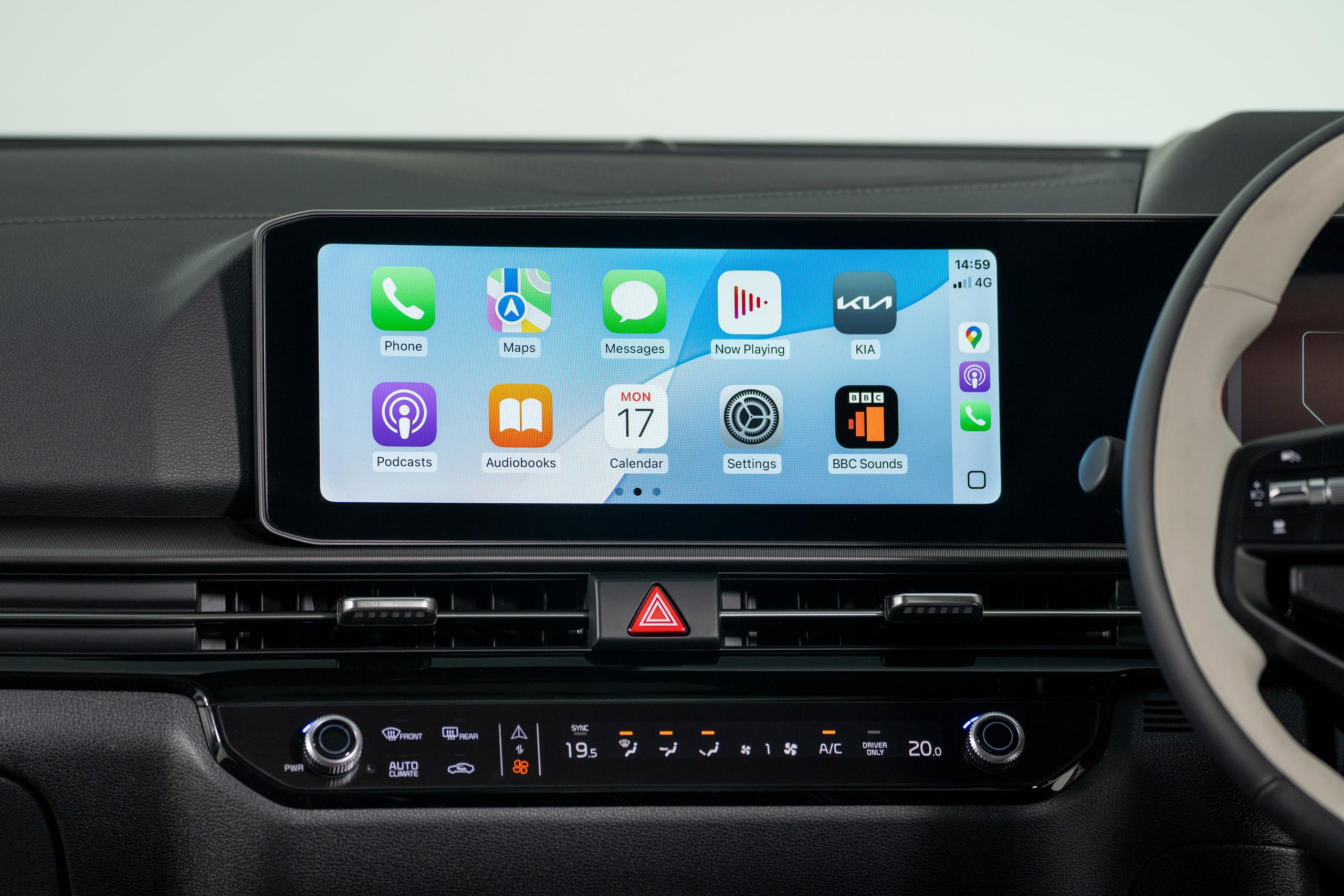 2025 Kia Sportage infortainment