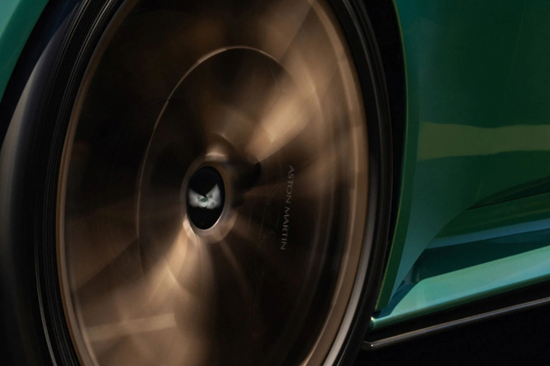 DB12 Coupe transmission