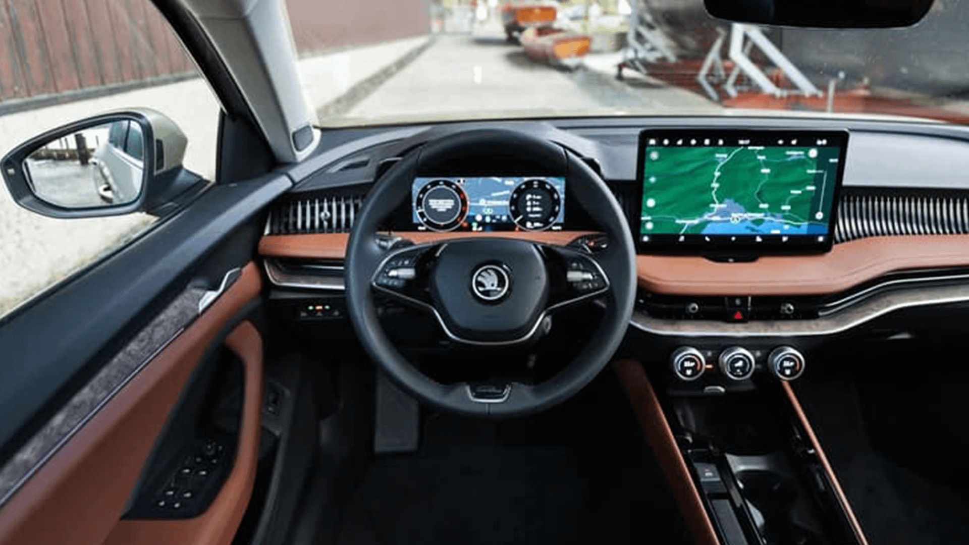 Superb Hatch