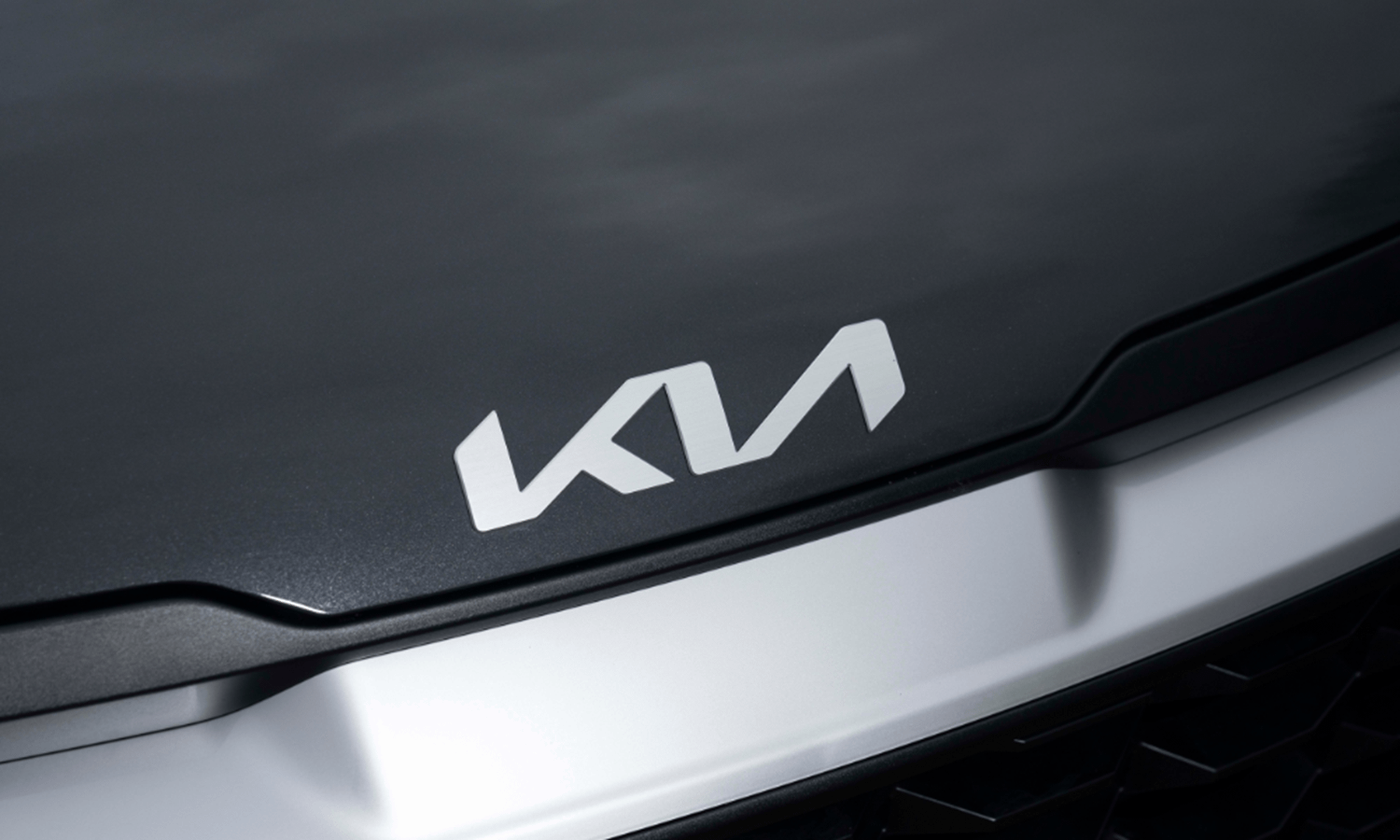 Kia logo on a Sportage
