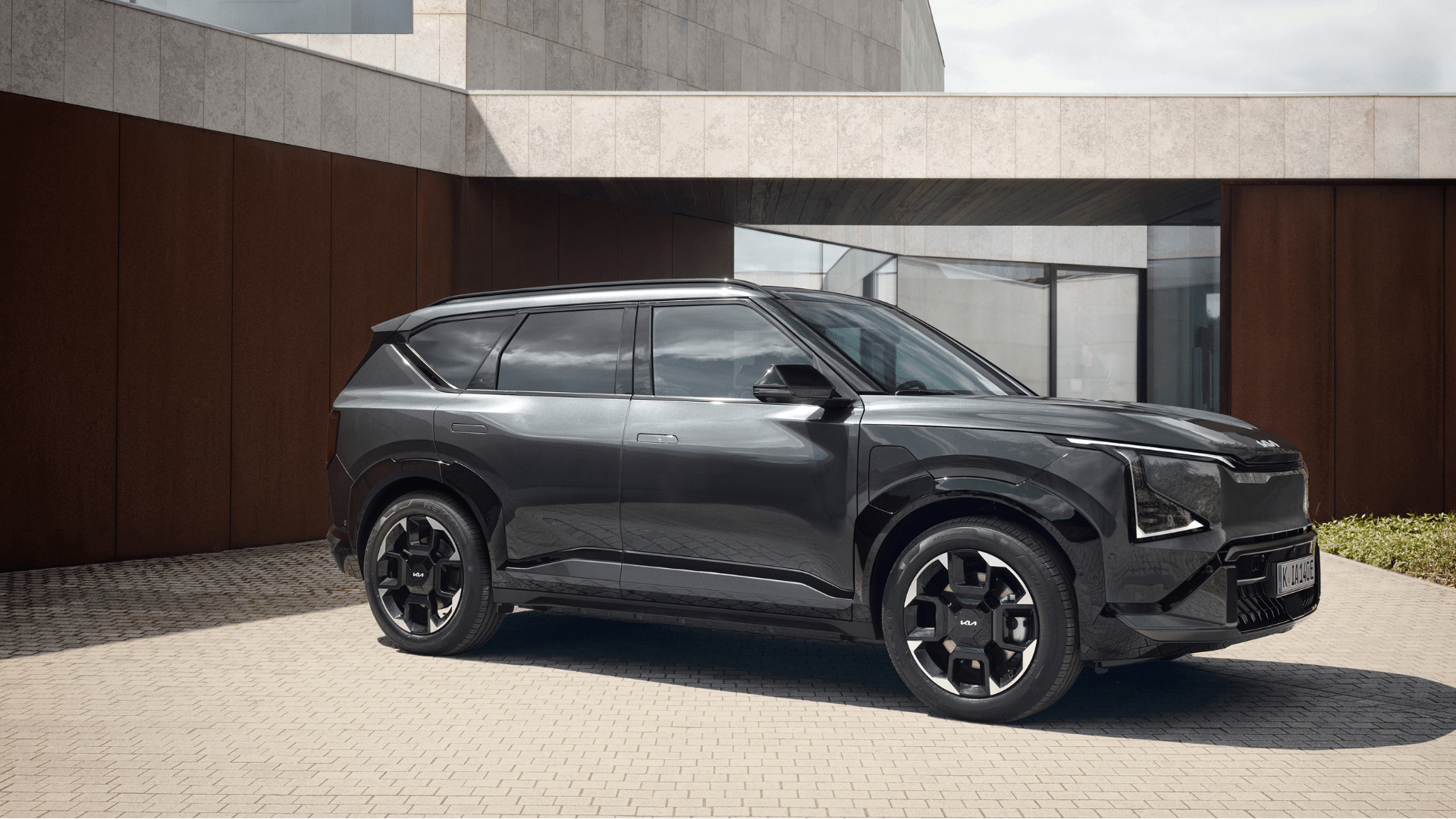 Kia EV5 Confirmed for Europe: Stylish New Electric SUV Targets Family Buyers