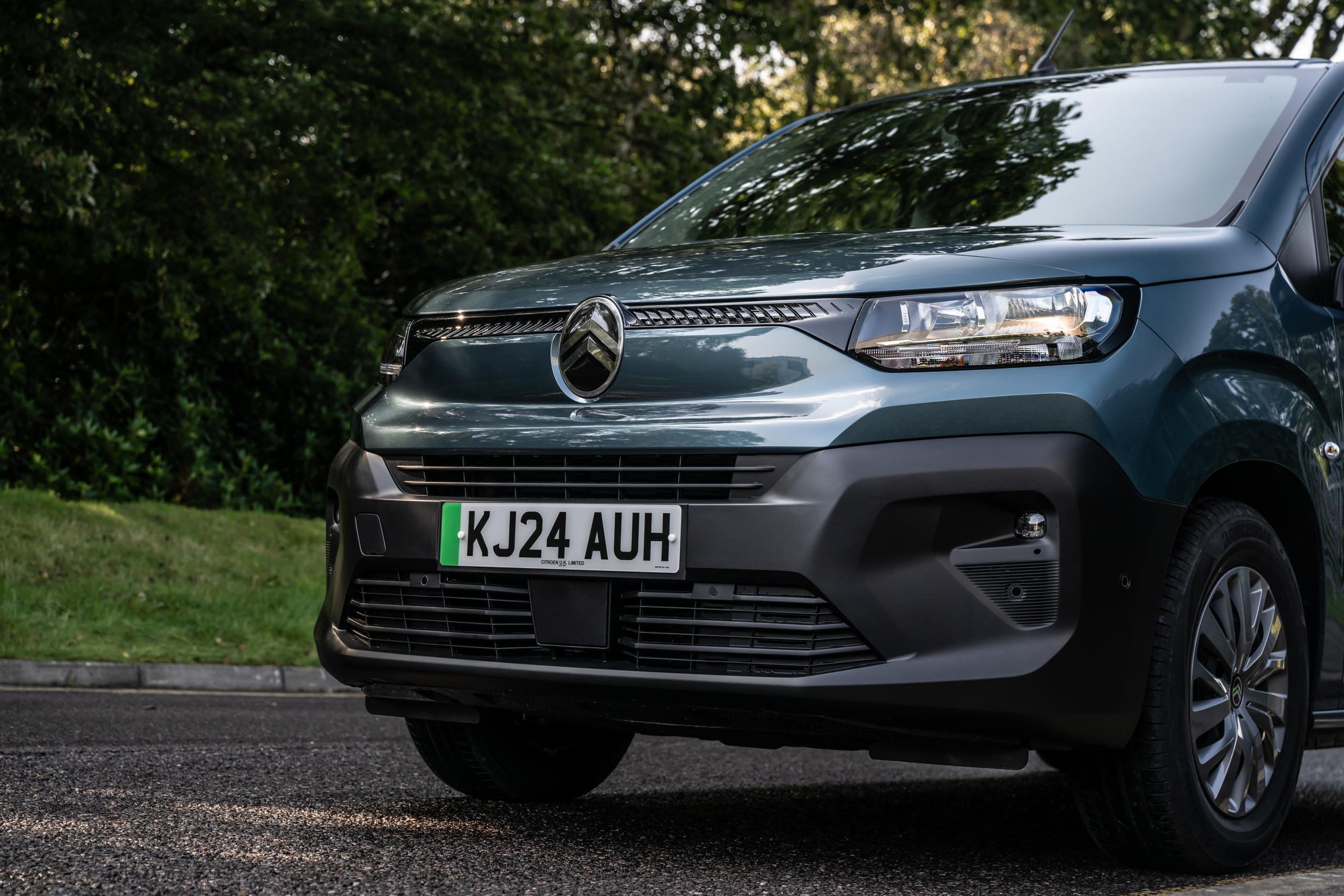 Berlingo Van tops UK Sales Charts